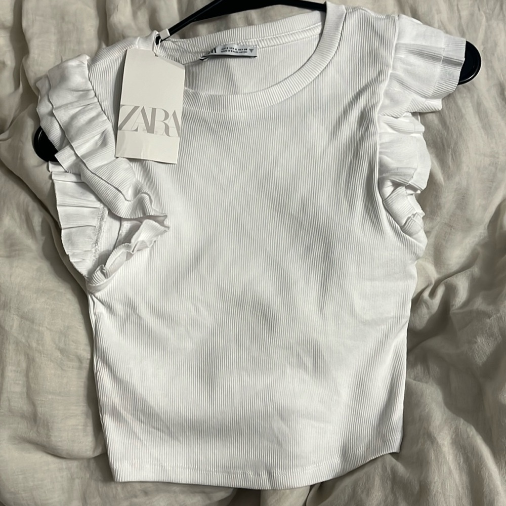 NEW WITH TAG ZARA cropped tank ruffle sleeve